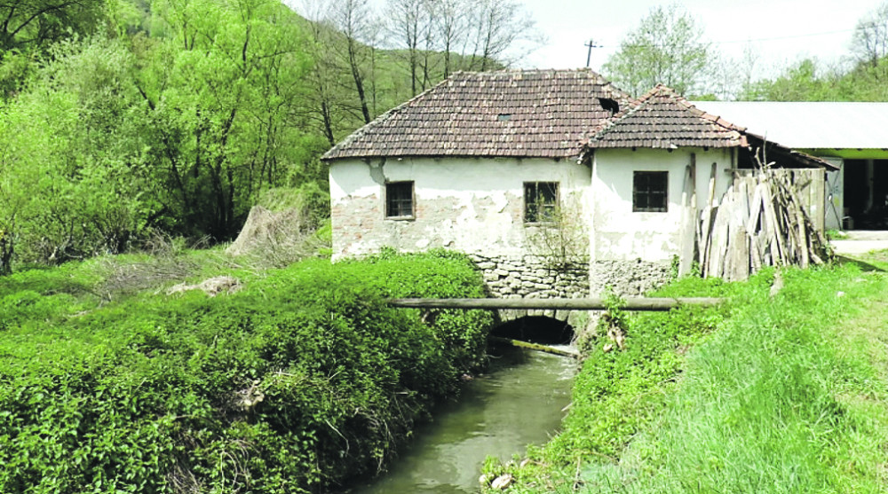 Tu je bila "obaveštajna služba", preživela je požare, a pričalo se da se u njoj noću legu vampiri! (FOTO)