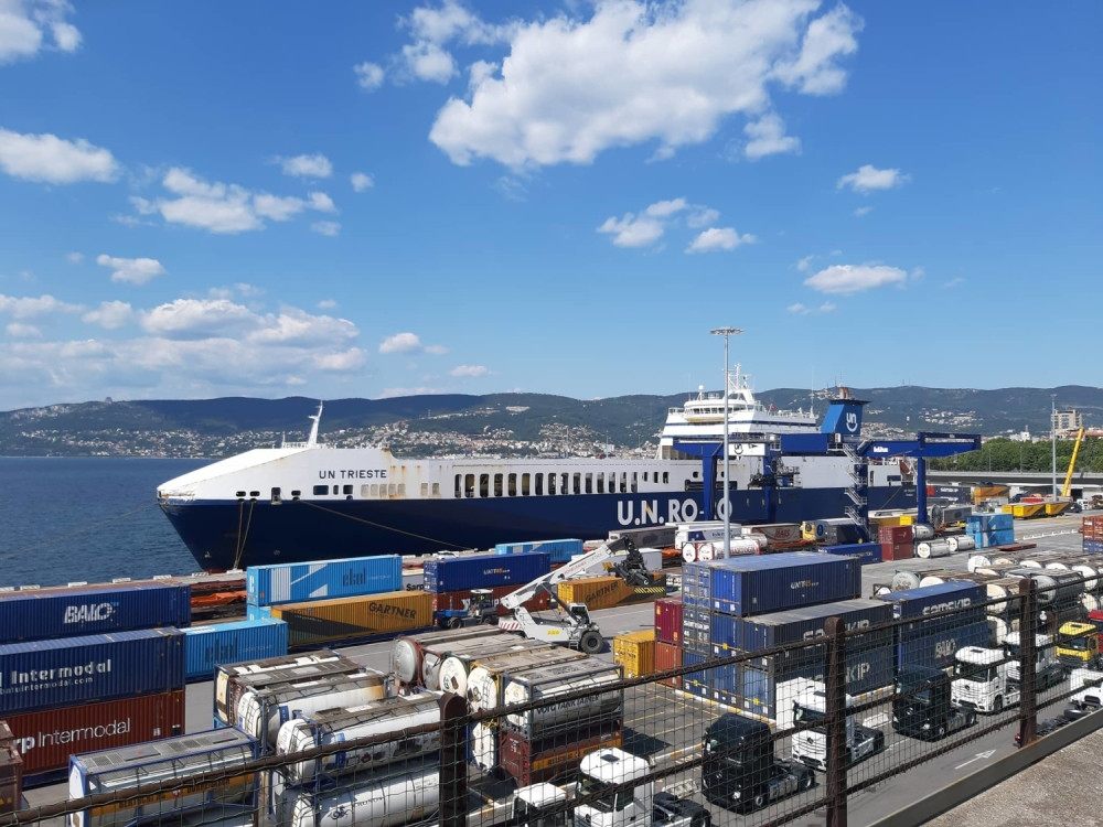 Italijanska kompanija ujedinjuje luke na Jadranu, a iza svega se krije projekat koji će zauvek promeniti Srbiju!