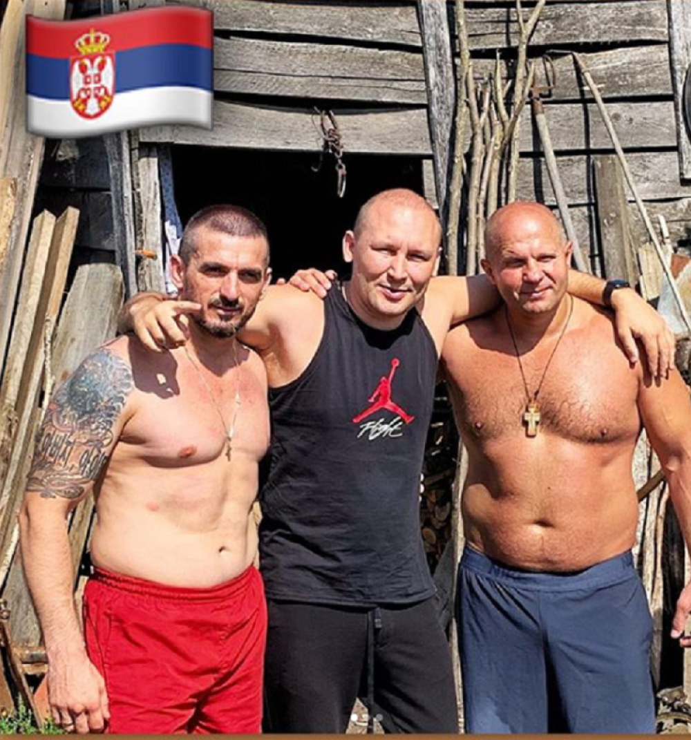 Jedan od najboljih svetskih sportista se poklonio patrijarhu Pavlu i knezu Lazaru! (FOTO)