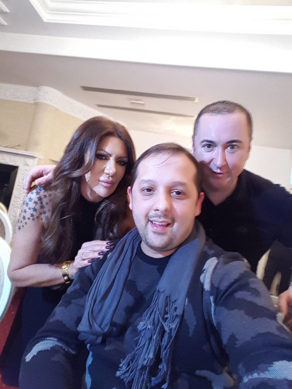 POGLEDAJTE KAKO SE PROVODE EMIR HABIBOVIĆ I ĐANI!