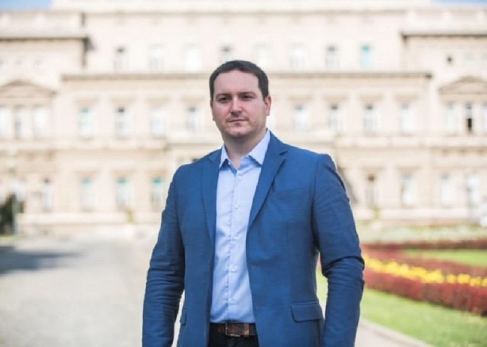 Svе tvrdnjе Marka Bastaća na račun SNS su najobičniji produkt njеgovе autoprojеkcijе!