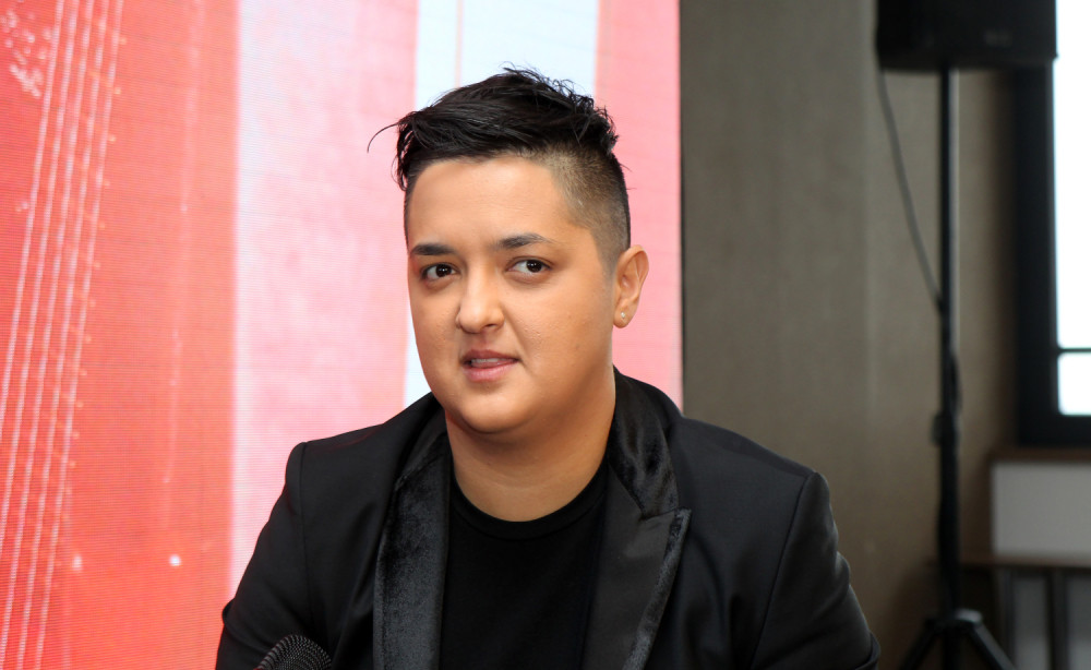 Marija Šerifović objavila fotku u lepršavoj, cvetnoj haljinici! Pozirala, pa poslala PORUKU SVIMA! (FOTO)