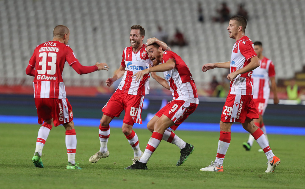 Zna da igra velike mečeve! Bufon ga dobro zapamtio!