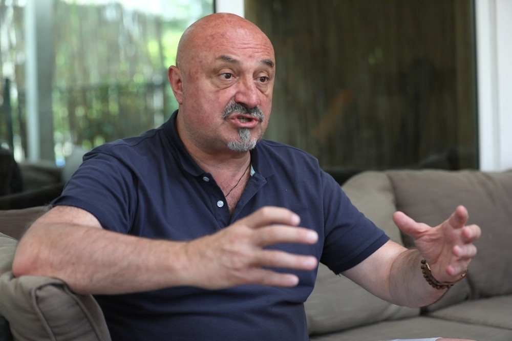 Haradinajeva ostavka je pozorišna predstava Amerike!