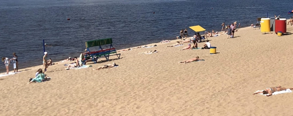 GADNO! Radnik zatekao jeziv prizor na plaži zamotan u foliju!