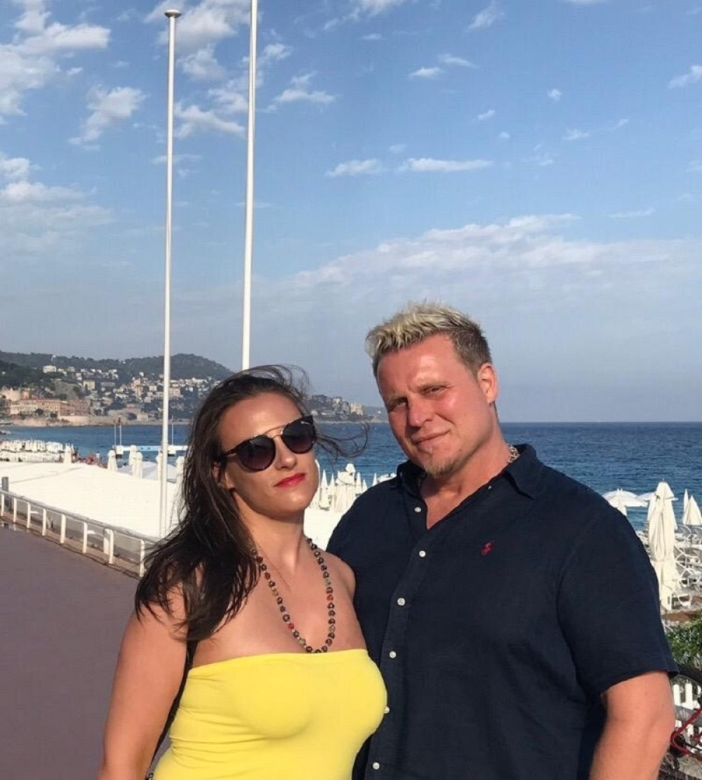 “Twins” objavili novi hit “Bejbe” posle krstarenja!