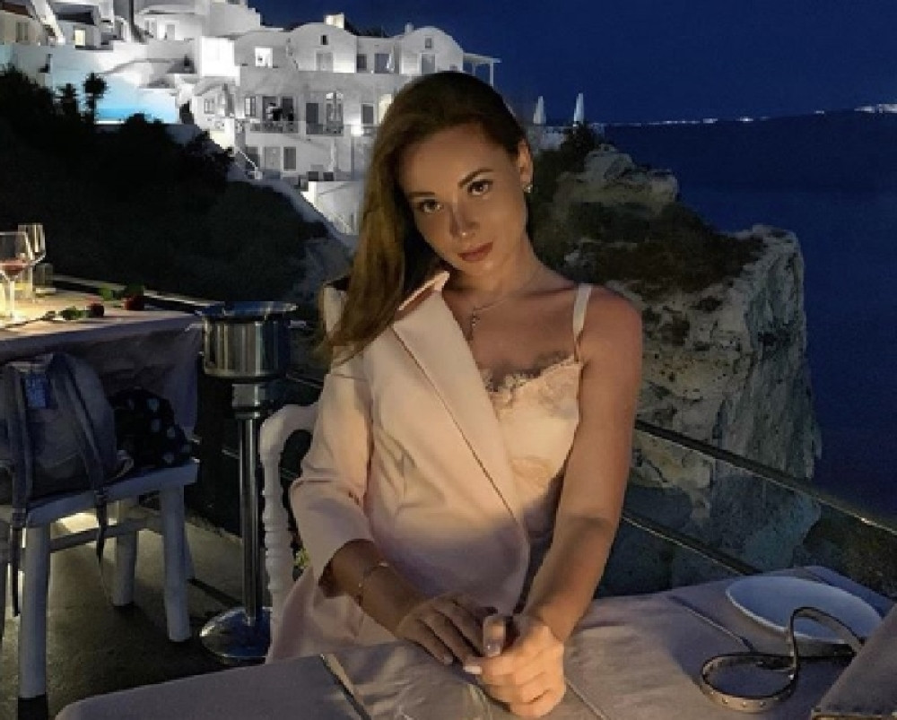 Prestala da se javlja roditeljima! Stanodavac došao da je proveri, pa zatekao... Golo telo strpano u kofer, krv na sve strane! (FOTO, VIDEO)