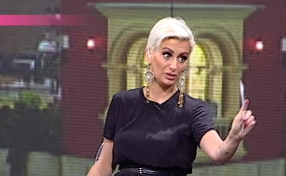Dušica pobesnela: "Smeštaju mi!"(VIDEO)