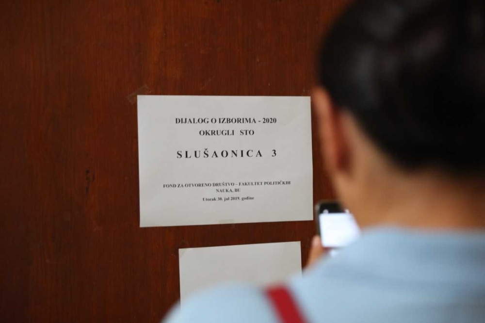 Predstavnici vlasti i opozicije učinili nešto NESVAKIDAŠNJE! Ovome se nismo nadali ni u NAJLUĐIM SNOVIMA!