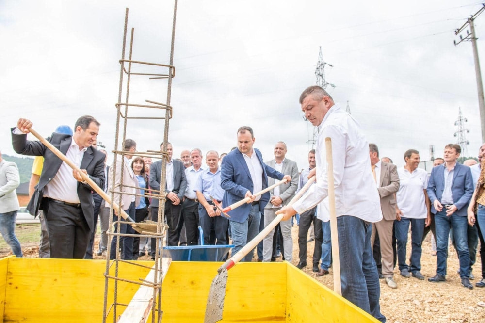 Položen kamen temeljac za novu trafostanicu u Tutinu