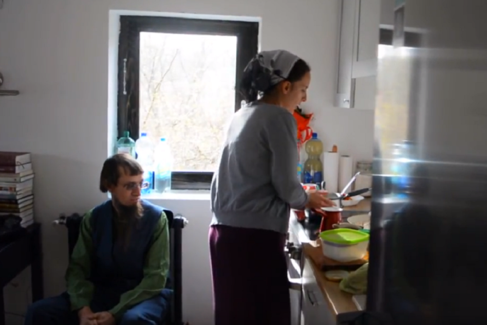 Oženio se Srpkinjom, dobio sina! On je prvi srpski Amiš! Evo šta misli o našem narodu (VIDEO)