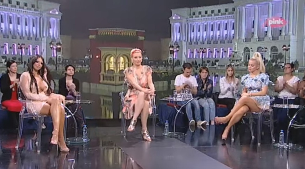 Zadrugarka nije mogla da zaustavi suze u emisiji! Ovo snimak se nikad nisam usudila da pogledam! ZANEMELA! (VIDEO)