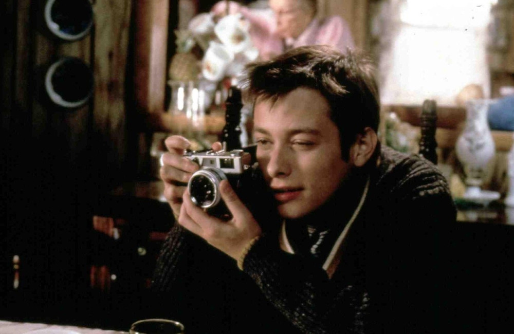 U jeku popularnosti nestao sa scene, a na poslednjim fotkama POSLE ZATVORA izgleda toliko prljavo i zapušetno da će vam se zgaditi život