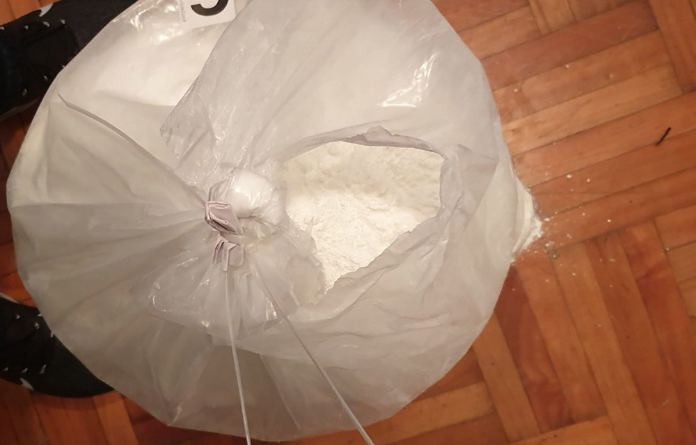 Policajci su prvo pronašli spid, pa marihuanu, a onda se zgrozili videvši nešto vrlo opasno