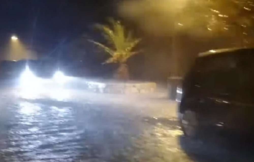 Usisava sve pred sobom, NEMAN nosi ljude i brodove!