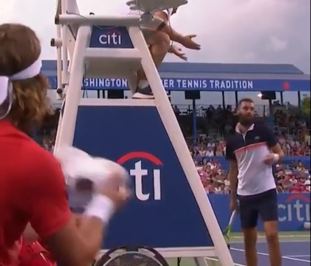 Nije ni čudo da nema nište od nove generacije! Sramno ponašanje ovih tenisera a sve zbog običnih patika! (VIDEO)