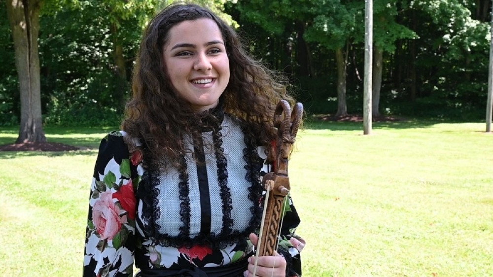 Bojana ih je očarala svojim TALENTOM! Kada su čuli kako svira i peva, zbog nje su uradili nešto krajnje neverovatno! (VIDEO)