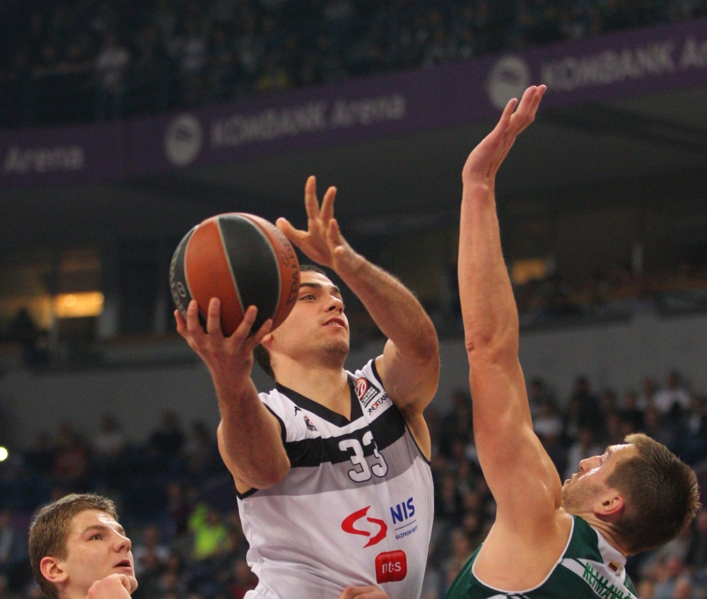 Pretučeni bivši košarkaš Partizana zverka u krevetu, ali ne i na terenu!