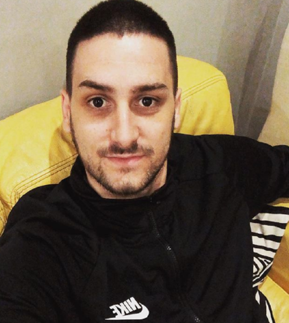 Zola pokazao NOVU DEVOJKU! Prelepa crnka ga ljubi, društvene mreže gore zbog ove fotke (FOTO)