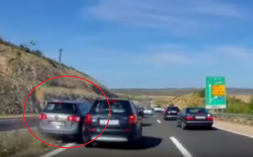 Pod punim gasom naleteo na kolonu vozila, a onda je usledilo JEZIVO zakucavanje! KAMERA SVE SNIMILA! (VIDEO)