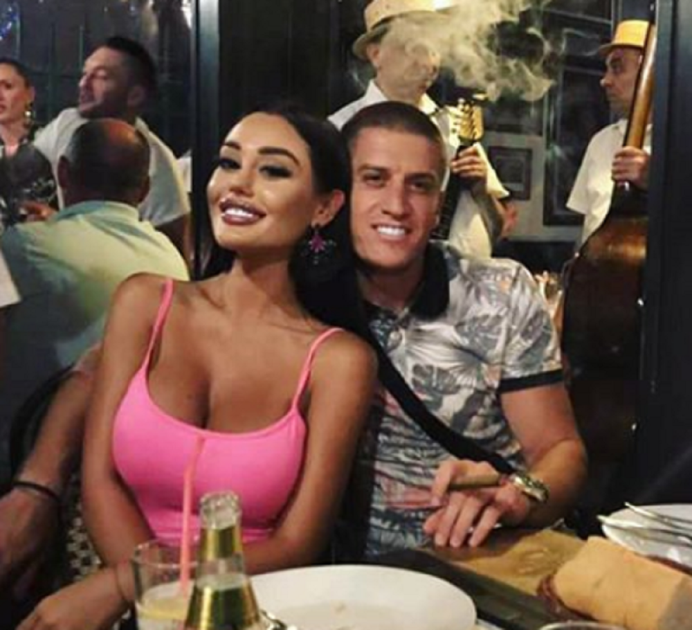 "Da mogu, prošao bih kroz TV!" David ne može više da gleda Anu šta radi u "Zadruzi": Dragojević hoće da pukne!