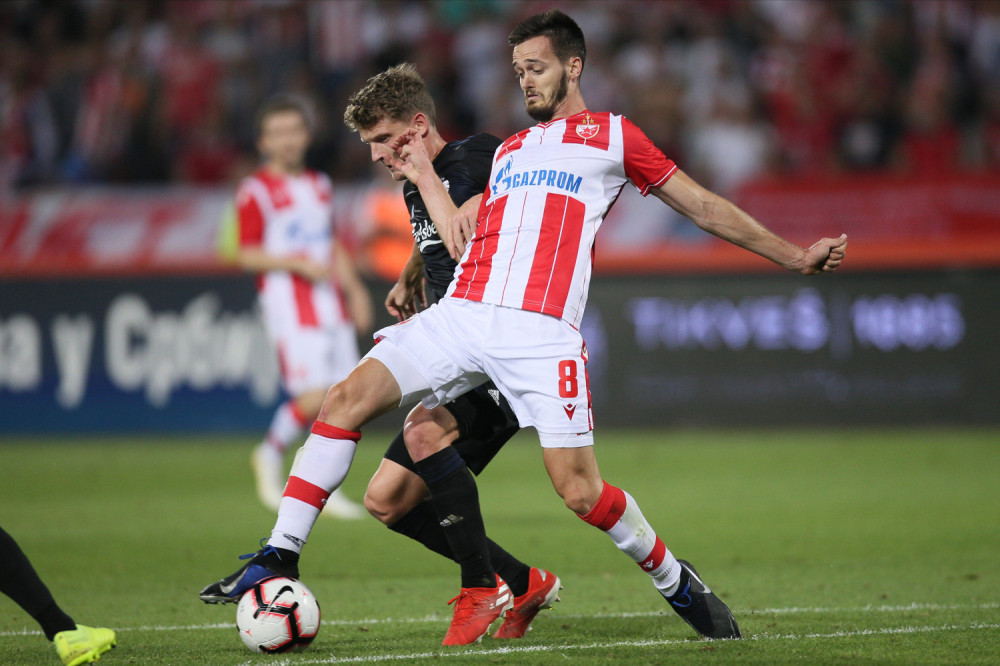 ANKETA ~ Legendarni odgovor stigao je od čoveka u POSEBNOM DRESU!