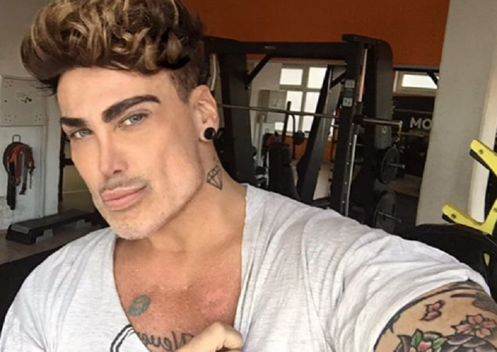 Neven uzeo bebu u ruke, pa je bacio uz jezive reči koje odzvanjaju vilom!