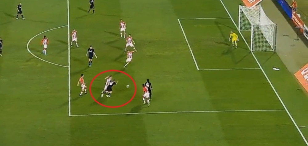 Da li je bio penal za Kopenhagen ili je sudija još jednom oštetio Crvenu zvezdu?! (VIDEO)