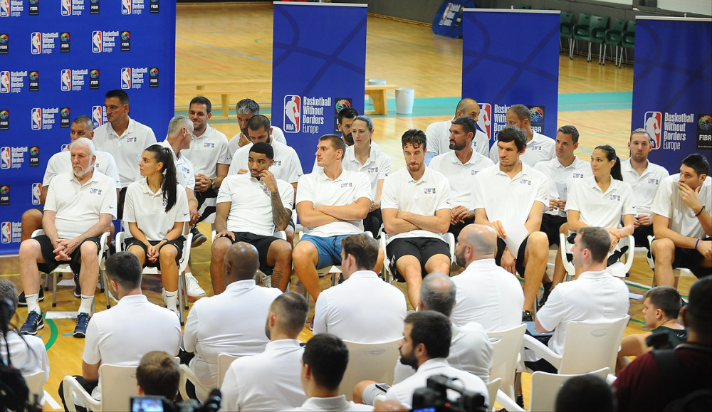 Marjanović odlučio da se malo zabavi! Nađi nekoga ko te gleda onako kako mene Nikola Jokić!