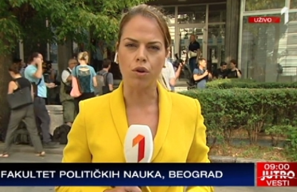 Političari stigli, a kad su im novinari prišli - POPILI SU HLADAN TUŠ!