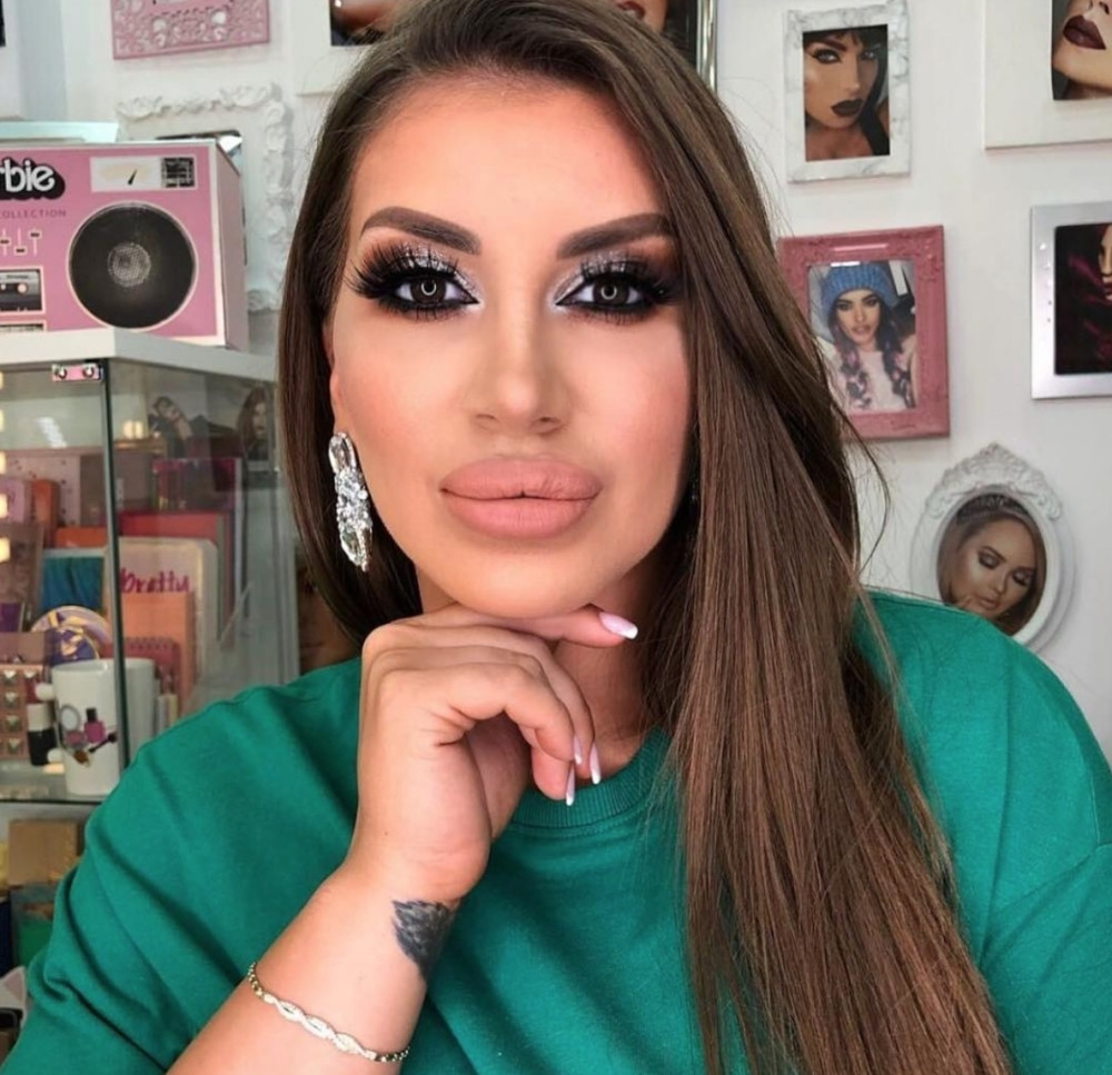 Dalila prevarila muža sa ovim poznatim voditeljem?! Pušta u javnost njihove intimne fotke?!