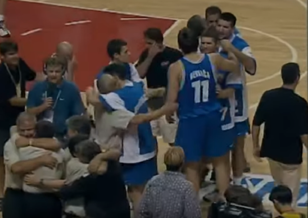 Pre 21 godine postali smo četvrti put u istoriji prvaci sveta u košarci! (VIDEO)