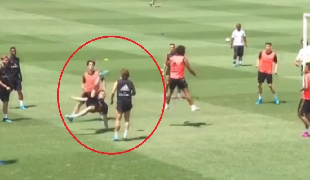 Zbog ovoga je doveden u Real, pogledajte fantastične "makazice" Jovića! Modrić je mogao samo da isprati pogledom! (VIDEO)