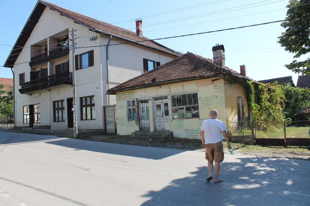 Istražitelji proučavali dokaze ubistva u Jabukovcu, položaji tela otkrili NEVEROVATNE ČINJENICE!