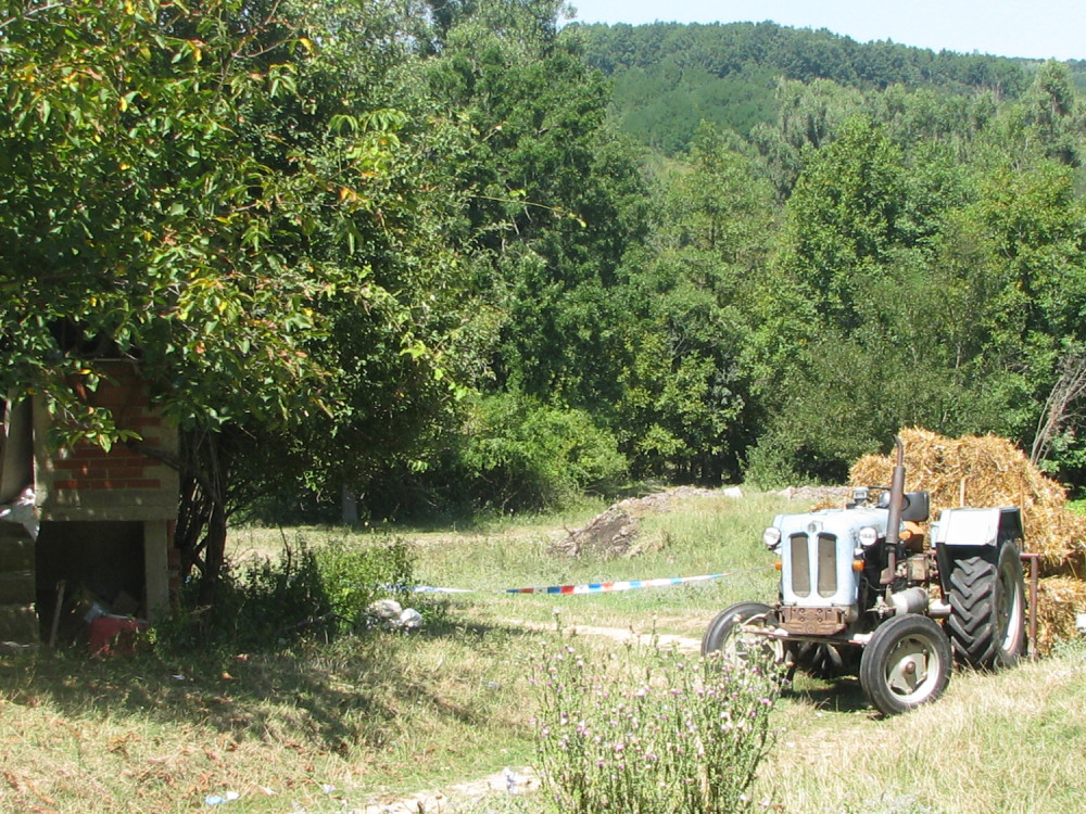 Posle krvavog pira napravili kobnu grešku na imanju, ostao sumnjiv trag