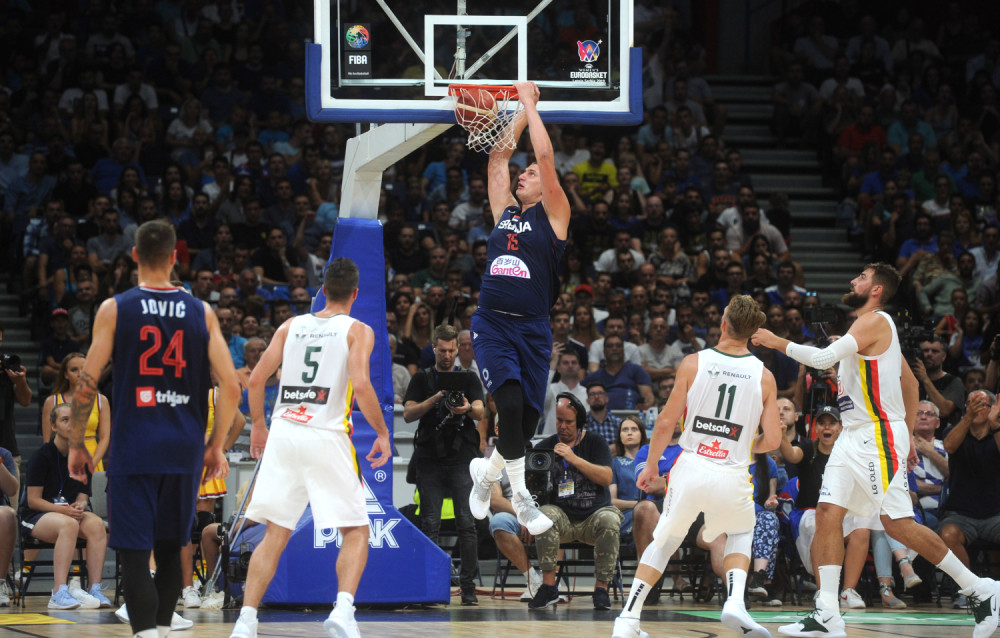 Sve ukazuje na to, svetski tron je naš! (FOTO)