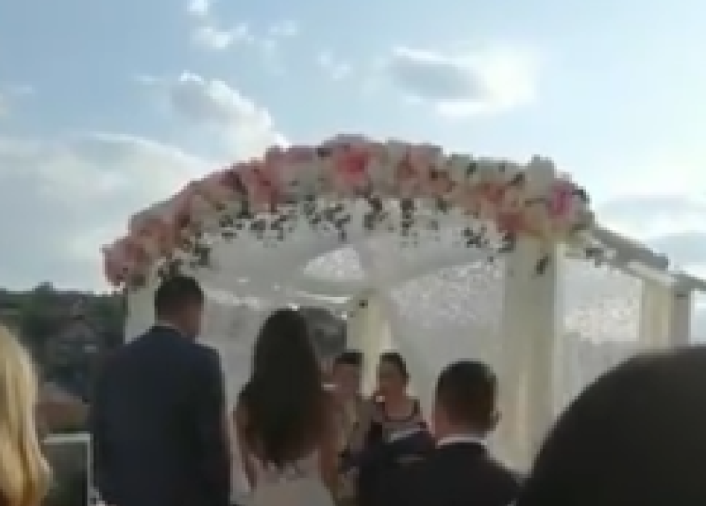 Ponudio joj ovoliko para da bi se udala za njega! Njen odogovor oduševio ceo region