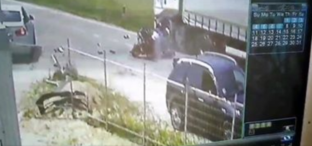 Muškarac sa detetom na motoru srećom ostao živ zahvaljujući ovom čoveku