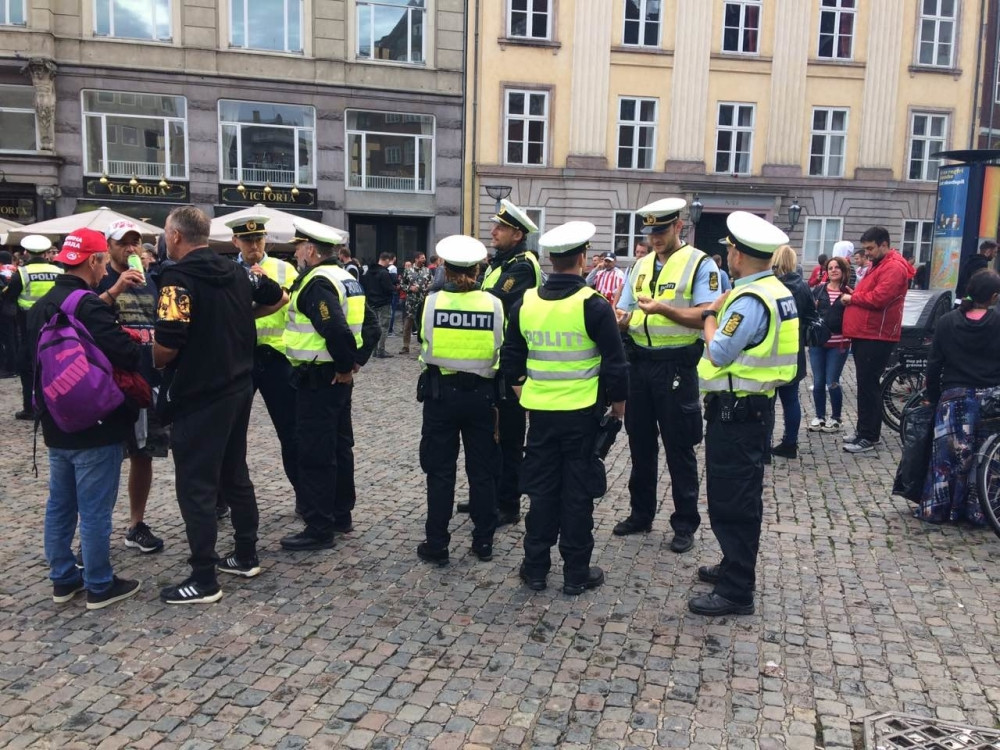 "Delije" zapevale i podigle ceo grad na noge, policija samo nemo posmatrala korteo najvatrenijih Zvezdaša! (VIDEO)