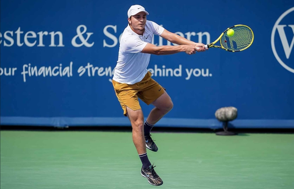 Kecmanović izbacio Zvereva posle velike borbe, ispali Švajcarac i Grk! (FOTO + VIDEO)