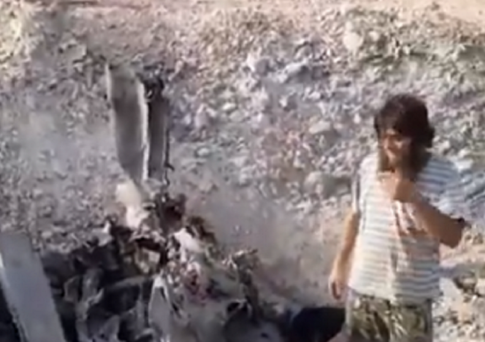 Džihadisti proslavljaju uz "Alahu akbar"! Niko ne zna šta se dešava sa pilotom, svi strepe od NAJGOREG! (VIDEO)