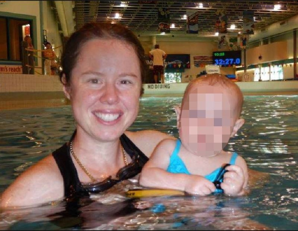 Uz pomoć donora rodila bebu, a onda uradila neoprostivo! Bivša supruga u očaju (FOTO)