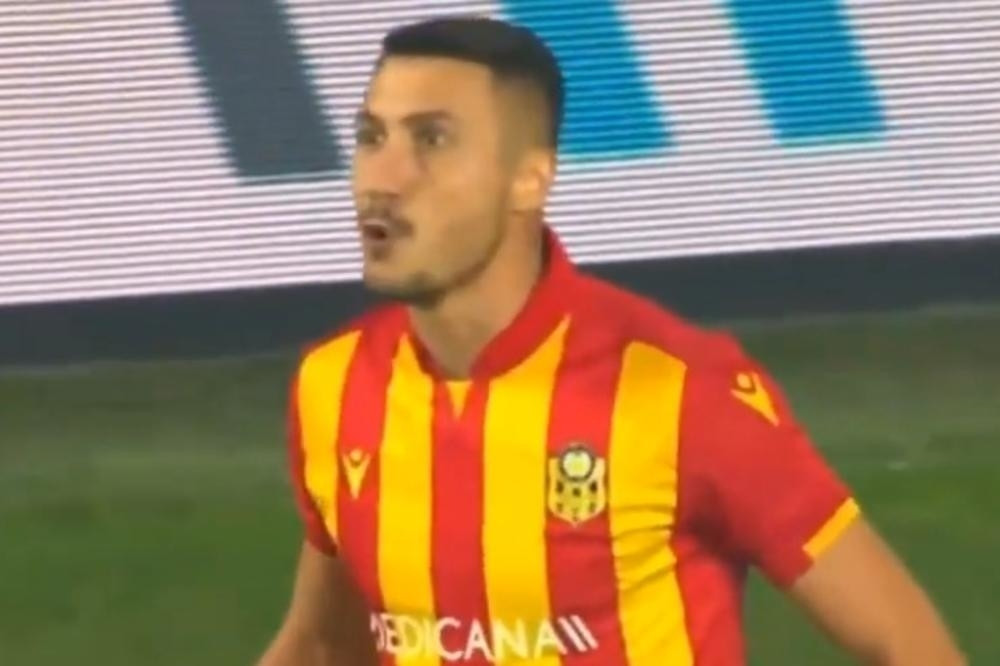 Makedonac psovao Engleza na ČISTOM SRPSKOM! (VIDEO)