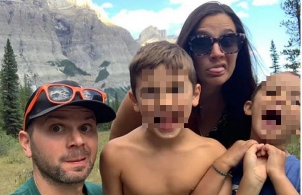 Vukao oca za ruku, majka se bacila na decu, a onda je počela nezapamćena drama! (FOTO)