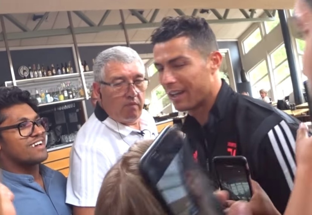 Doleteo sa drugog kraja sveta da bi se obračunao sa Ronaldom! Zahtevao je odgovore! (VIDEO)