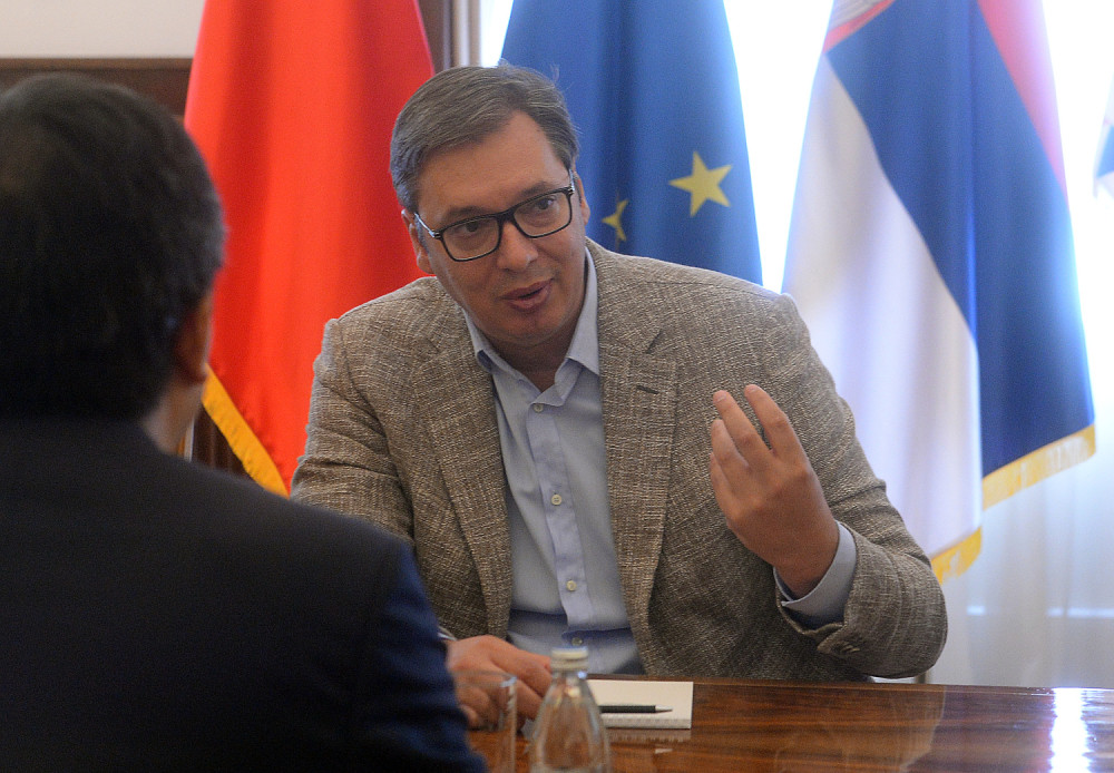 Vučić na potpisivanju ugovora o izgradnji dela Koridora 11 od Novog Beograda do Surčina!