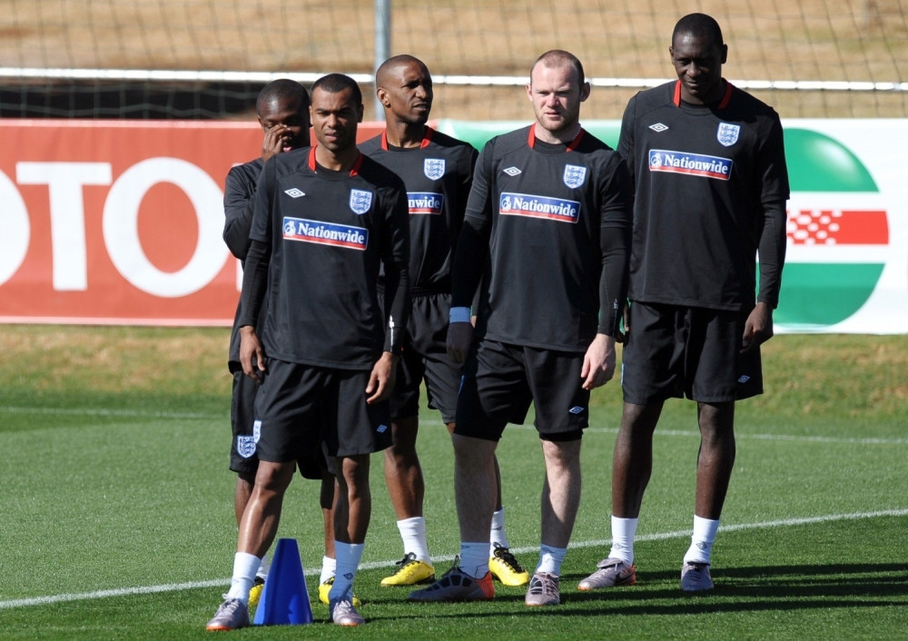 Legenda engleskog fudbala, veliki majstor, danas je objavio vesti - ZAVRŠIO KARIJERU