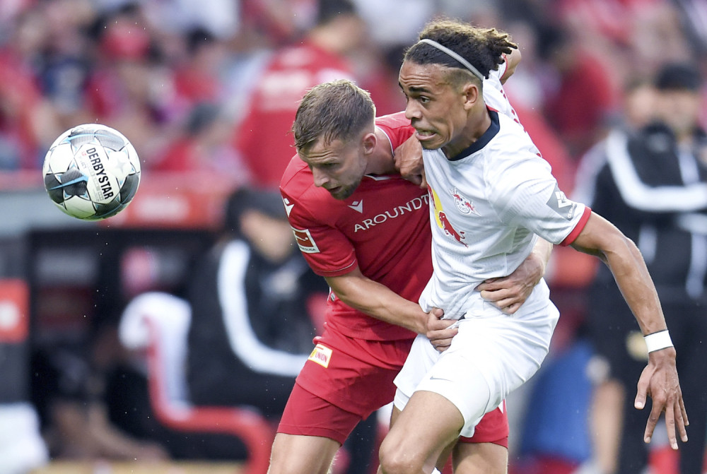 Duel obeležilo URNEBESNO navijačko prozivanje! (VIDEO)