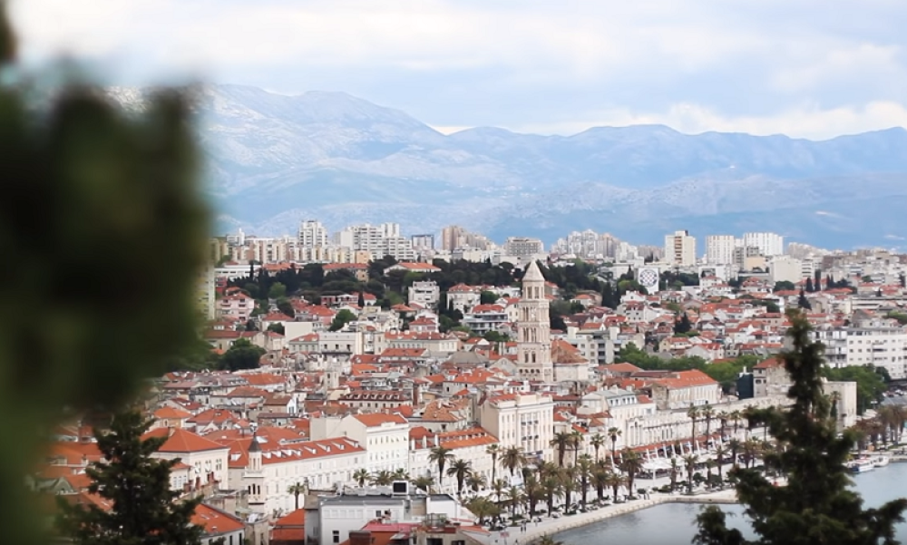 Ajde što im more SMRDI na fekalije i što "DERU" strane turiste, već ima i MRTVIH!