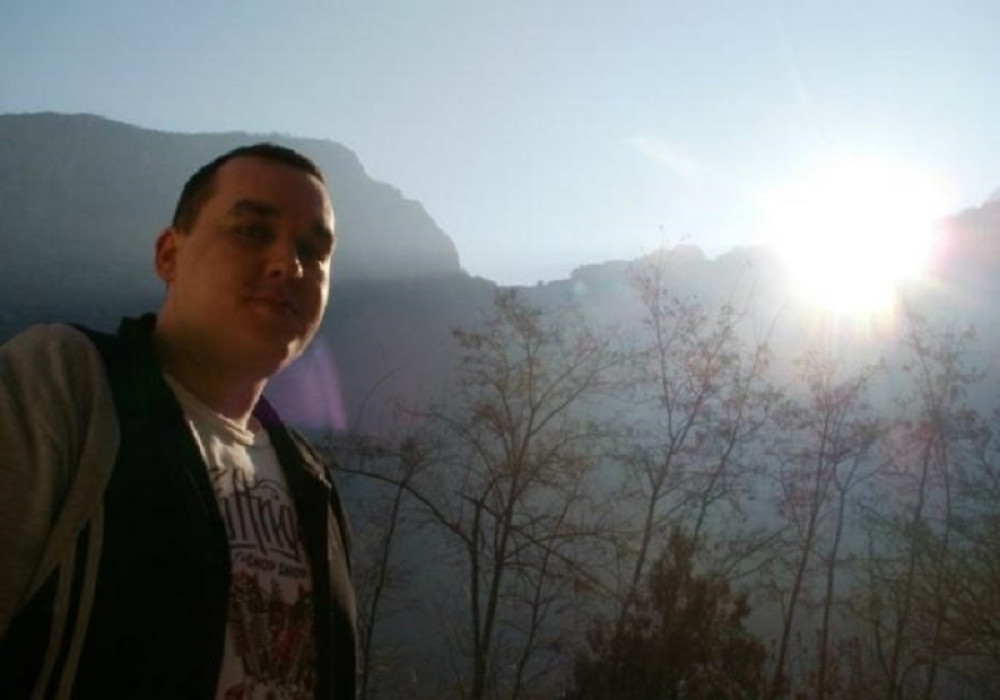 Mašinski inženjer (35) se "rastura" od posla! BIZNIS CVETA! Ne skida osmeh sa lica!